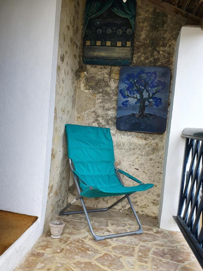 Les Glycines Bed & Breakfast Ury Exterior photo